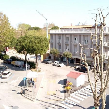 Hotel Venezia Beach San Mauro Mare ภายนอก รูปภาพ