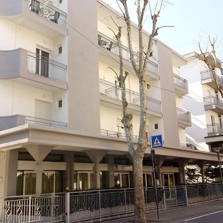 Hotel Venezia Beach San Mauro Mare ภายนอก รูปภาพ
